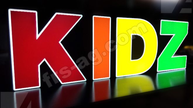 Объемные буквы для премии KIDZ AWARDS 2017
